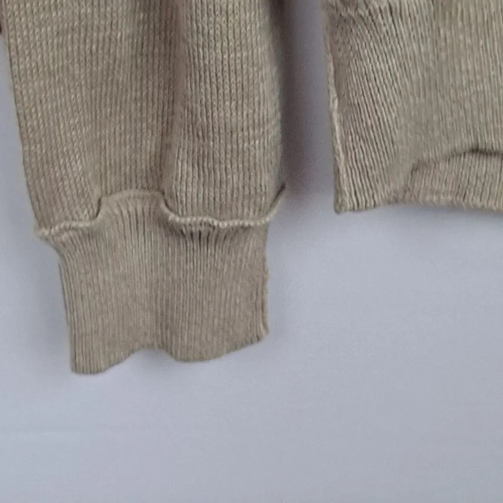 Banana Republic Mens pullover sweater NWOT‎